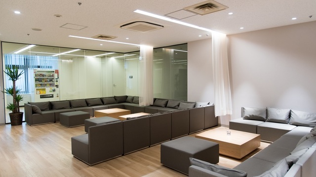 株式会社D2C R