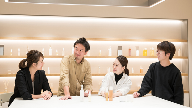 株式会社シロ