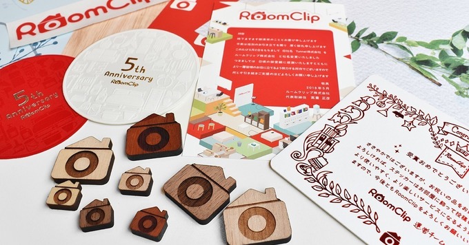 日本最大の住まいとインテリアの実例写真アプリ「RoomClip」を一緒に世の中に広めませんか!★上場準備中/服装ネイル自由★