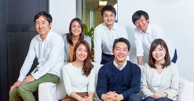 誰でも簡単にスマホアプリを作れるツール「Yappli」の【内勤営業】《アパレルを中心とした有名ブランドやショップへアプローチ!/残業1日1時間程度/服装自由/女性活躍中》