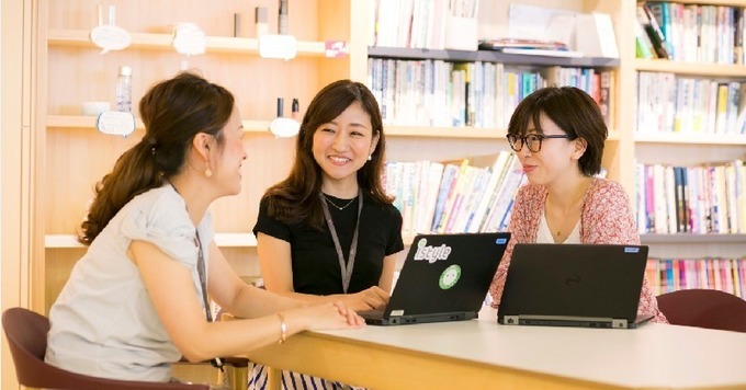 \「@cosme」のアイスタイルグループ/美容領域に特化した【PRプランナー】◆創業以来20年の美容PR実績!《フレックス/土日休み/美容・ファッション・トレンドに敏感な女性が多数活躍中♪》