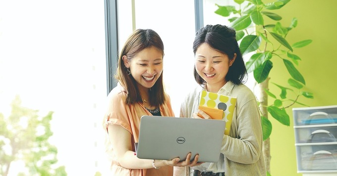 人事(労務中心)担当を募集!【年間休日120日/フレックス制/女性が働きやすい環境が整っています♪】