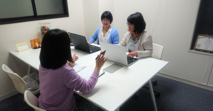 未経験から人事職へキャリアチェンジ!【採用スタイリスト】企業の採用サポート事務 兼 自社採用担当/月給27.5万円~