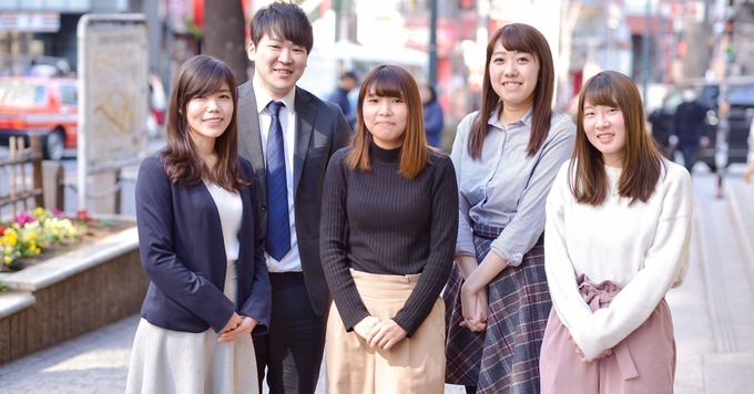 ◇医療・介護施設に介護の養成学校を創る社会貢献度大のお仕事です。 女性社員比率50%以上/完全週休2日制/業界、営業未経験の方歓迎します!