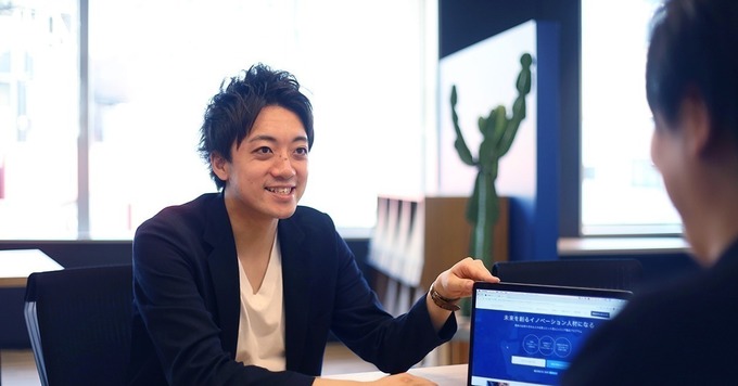 【渋谷勤務!リクルーティングアドバイザー/人材紹介】受講生の人生が変わる瞬間を仲間と喜び合える!プログラミングスクールの人材紹介営業!