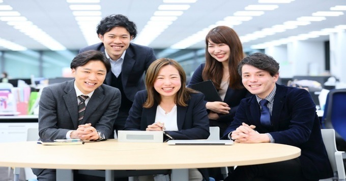 <初任地:岡崎 / 年間休日125日以上 / 平均残業時間:34.4時間>◆新卒採用コンサルタント◆「マイナビ2020」を用いたソリューション営業◆アイテム数1万点以上!提案の組み合わせは無限大◆入社後は個別フォロー体制であなたをバックアップ◆