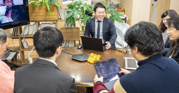 【国内最大級の医療施設データベースでクライアントのマーケティング等を支援する事業開発メンバーの募集】/リモートOK/テレアポ、飛び込み一切なし!